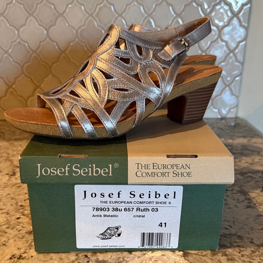 Josef Seibel Women's Antik Metallic Heels